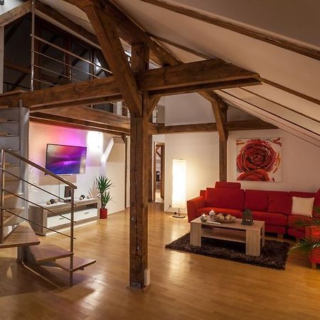 Amazing Charles Bridge Apartment Prag Zimmer foto
