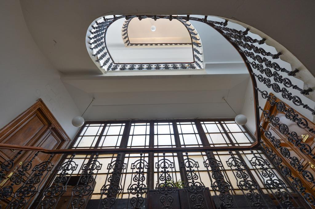 Amazing Charles Bridge Apartment Prag Exterior foto