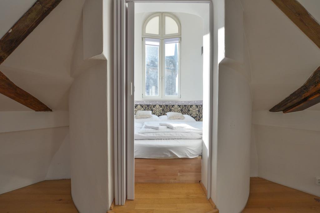 Amazing Charles Bridge Apartment Prag Exterior foto